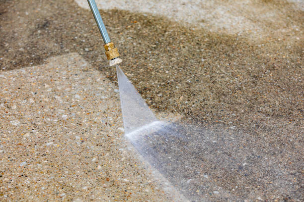 Best Pool Deck Cleaning  in Ashland, CA